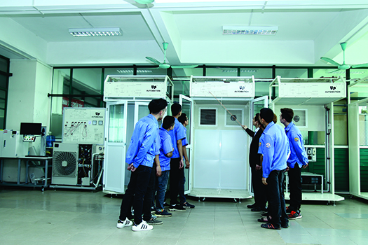 Phòng thực hành Kỹ thuật lạnh và Điều hòa không khí