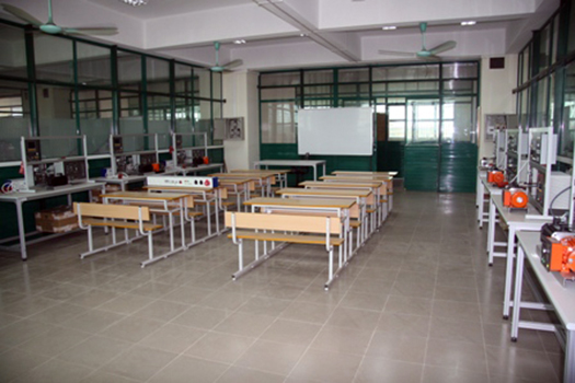 Phòng Thực hành Trang bị Điện
