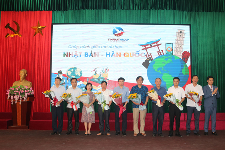 Hội thảo “Hướng nghiệp và xét học bổng Nhật Bản, Hàn Quốc năm 2020” tại Trường Đại học Sư phạm Kỹ thuật Nam Định