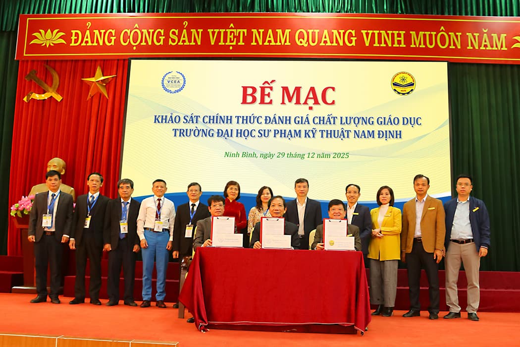 Bế mạc khảo sát chính thức đánh giá chất lượng giáo dục tại Trường Đại học Sư phạm Kỹ thuật Nam Định - 2025