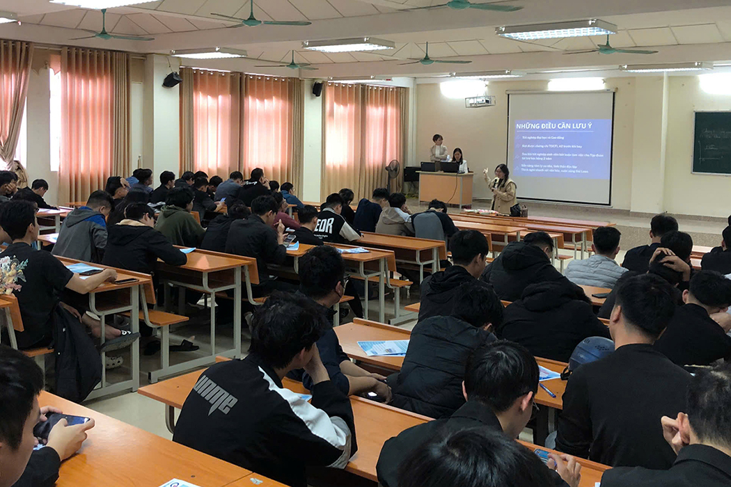 NUTE: Kết nối việc làm thành công cho hơn 200 sinh viên K16