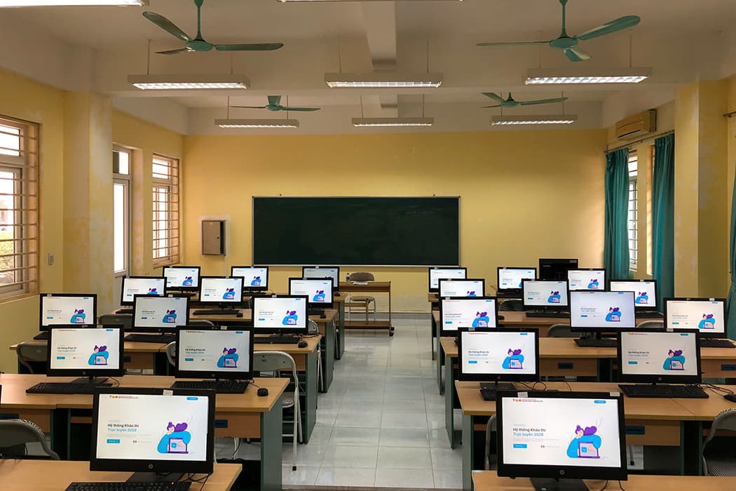 Nam Dinh University of Technology Education: A Solid Foundation for Over 2,200 Students Competing in the English Olympiad for Math and Science