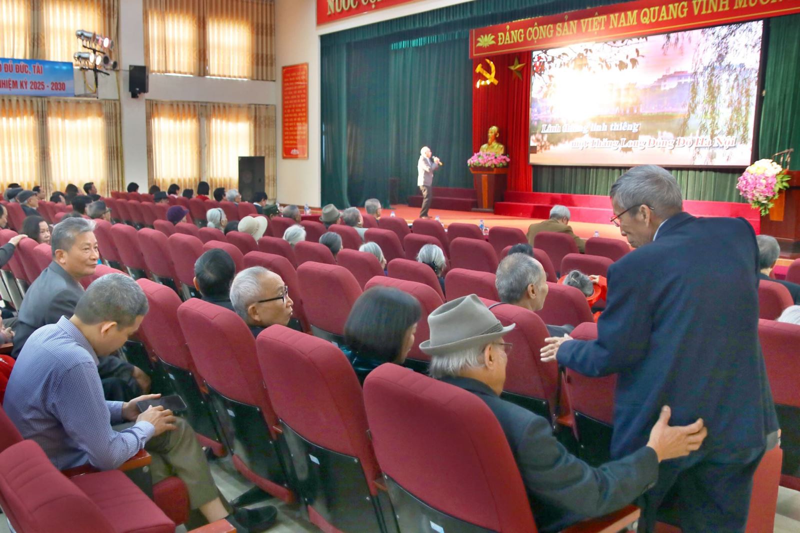 Hội Cựu giáo chức ĐH SPKT Nam Định gặp mặt mừng Xuân, mừng thọ 2026