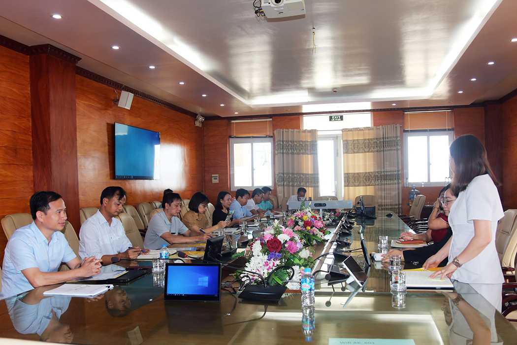 Toàn cảnh buổi làm việc giữa Trường Đại học Sư phạm Kỹ thuật Nam Định và đại diện Trường Đại học Khoa học Công nghệ Đài Cương cùng Công ty Thành Sơn