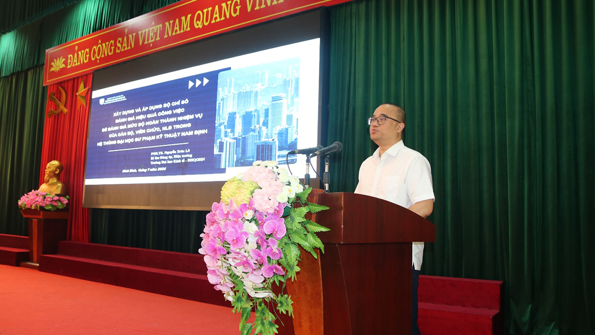 Trường ĐH SPKT Nam Định tập huấn quản trị đại học OKR/KPI & ứng dụng AI